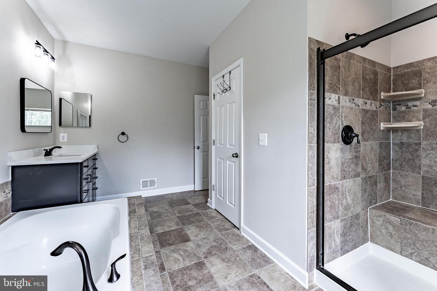 42629 BECKETT TER, ASHBURN, Virginia 20148, 6 Bedrooms Bedrooms, ,3 BathroomsBathrooms,Residential,For sale,42629 BECKETT TER,VALO2100206 MLS # VALO2100206
