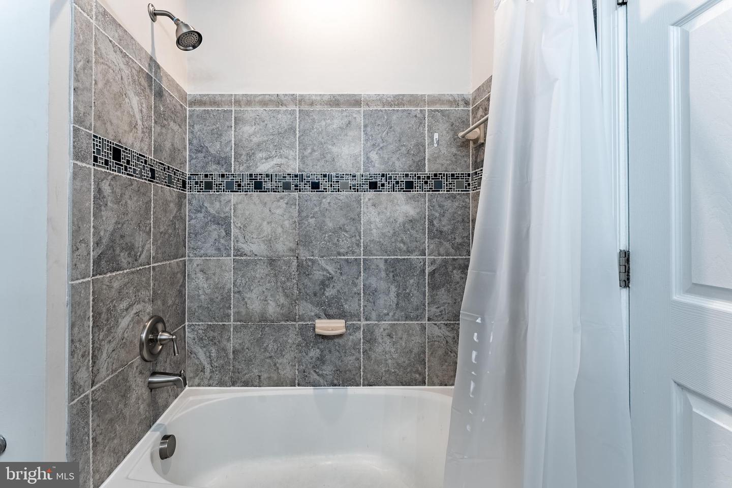 42629 BECKETT TER, ASHBURN, Virginia 20148, 6 Bedrooms Bedrooms, ,3 BathroomsBathrooms,Residential,For sale,42629 BECKETT TER,VALO2100206 MLS # VALO2100206