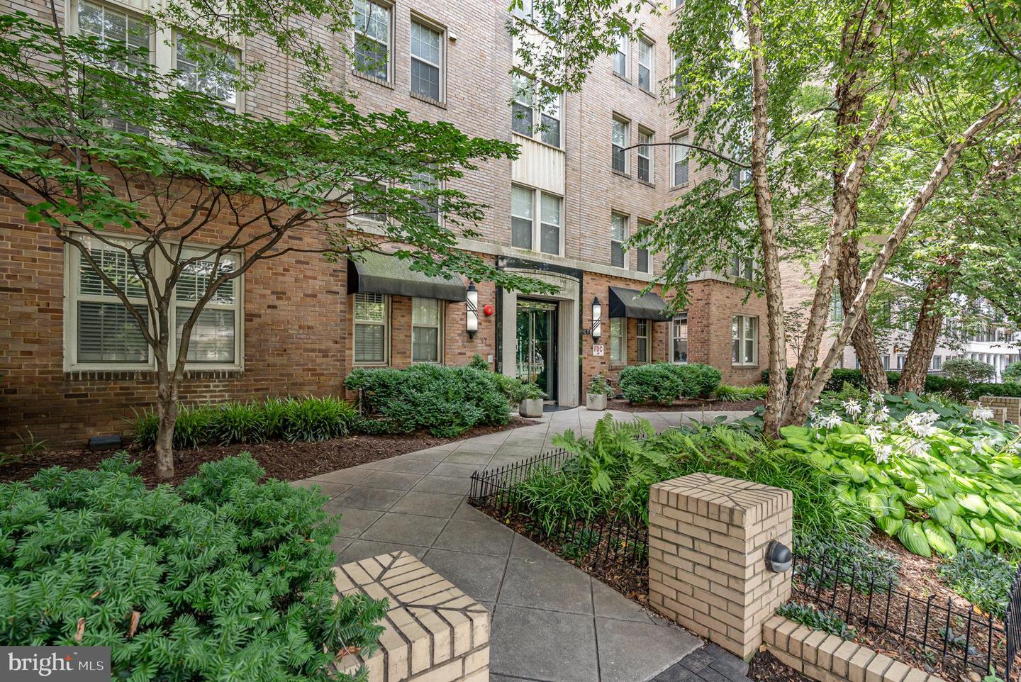 1314 MASSACHUSETTS AVE NW #406, WASHINGTON, District Of Columbia 20005, 1 Bedroom Bedrooms, ,1 BathroomBathrooms,Residential,For sale,1314 MASSACHUSETTS AVE NW #406,DCDC2207278 MLS # DCDC2207278