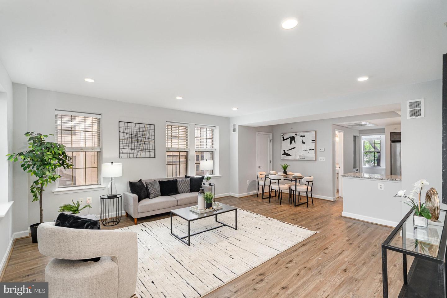 1314 MASSACHUSETTS AVE NW #406, WASHINGTON, District Of Columbia 20005, 1 Bedroom Bedrooms, ,1 BathroomBathrooms,Residential,For sale,1314 MASSACHUSETTS AVE NW #406,DCDC2207278 MLS # DCDC2207278