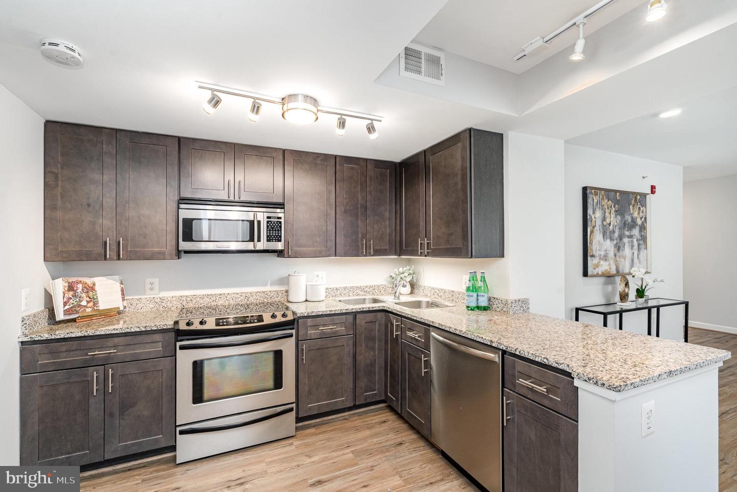 1314 MASSACHUSETTS AVE NW #406, WASHINGTON, District Of Columbia 20005, 1 Bedroom Bedrooms, ,1 BathroomBathrooms,Residential,For sale,1314 MASSACHUSETTS AVE NW #406,DCDC2207278 MLS # DCDC2207278