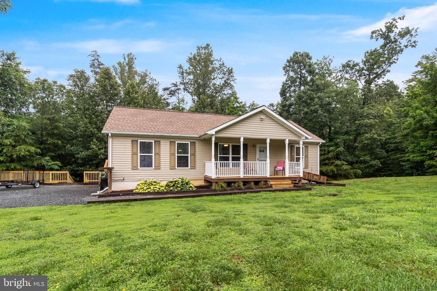 13041 LILAC WAY, KING GEORGE, Virginia 22485, 3 Bedrooms Bedrooms, ,2 BathroomsBathrooms,Residential,For sale,13041 LILAC WAY,VAKG2006648 MLS # VAKG2006648