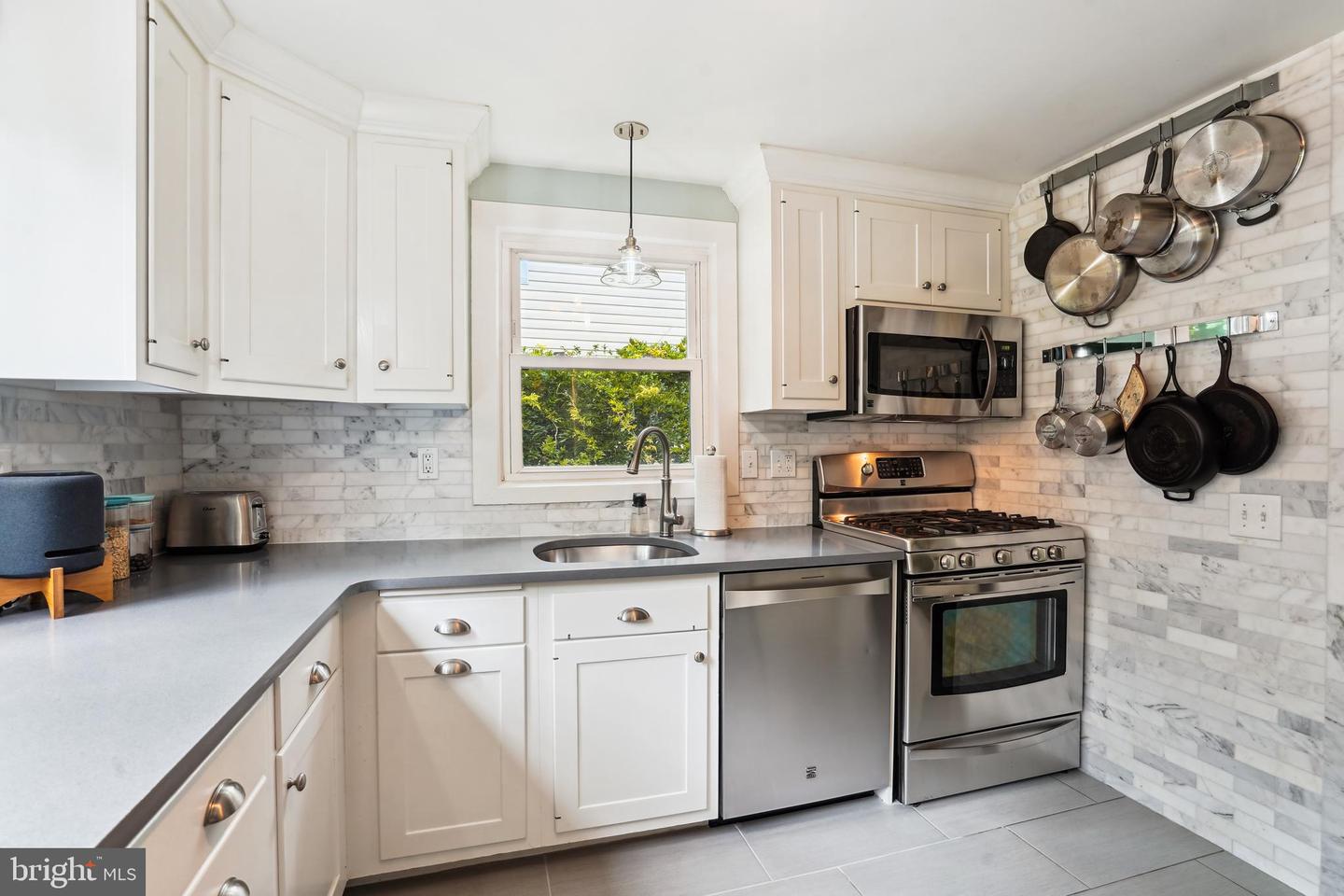 505 RANDOLPH ST, FALLS CHURCH, Virginia 22046, 4 Bedrooms Bedrooms, ,2 BathroomsBathrooms,Residential,For sale,505 RANDOLPH ST,VAFA2003116 MLS # VAFA2003116