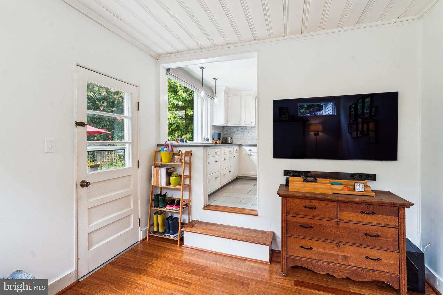 505 RANDOLPH ST, FALLS CHURCH, Virginia 22046, 4 Bedrooms Bedrooms, ,2 BathroomsBathrooms,Residential,For sale,505 RANDOLPH ST,VAFA2003116 MLS # VAFA2003116