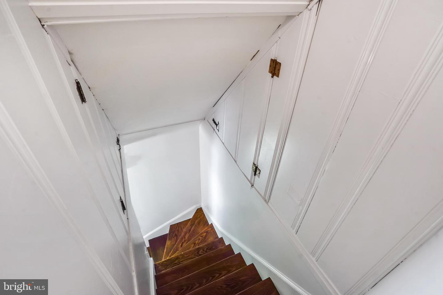 505 RANDOLPH ST, FALLS CHURCH, Virginia 22046, 4 Bedrooms Bedrooms, ,2 BathroomsBathrooms,Residential,For sale,505 RANDOLPH ST,VAFA2003116 MLS # VAFA2003116