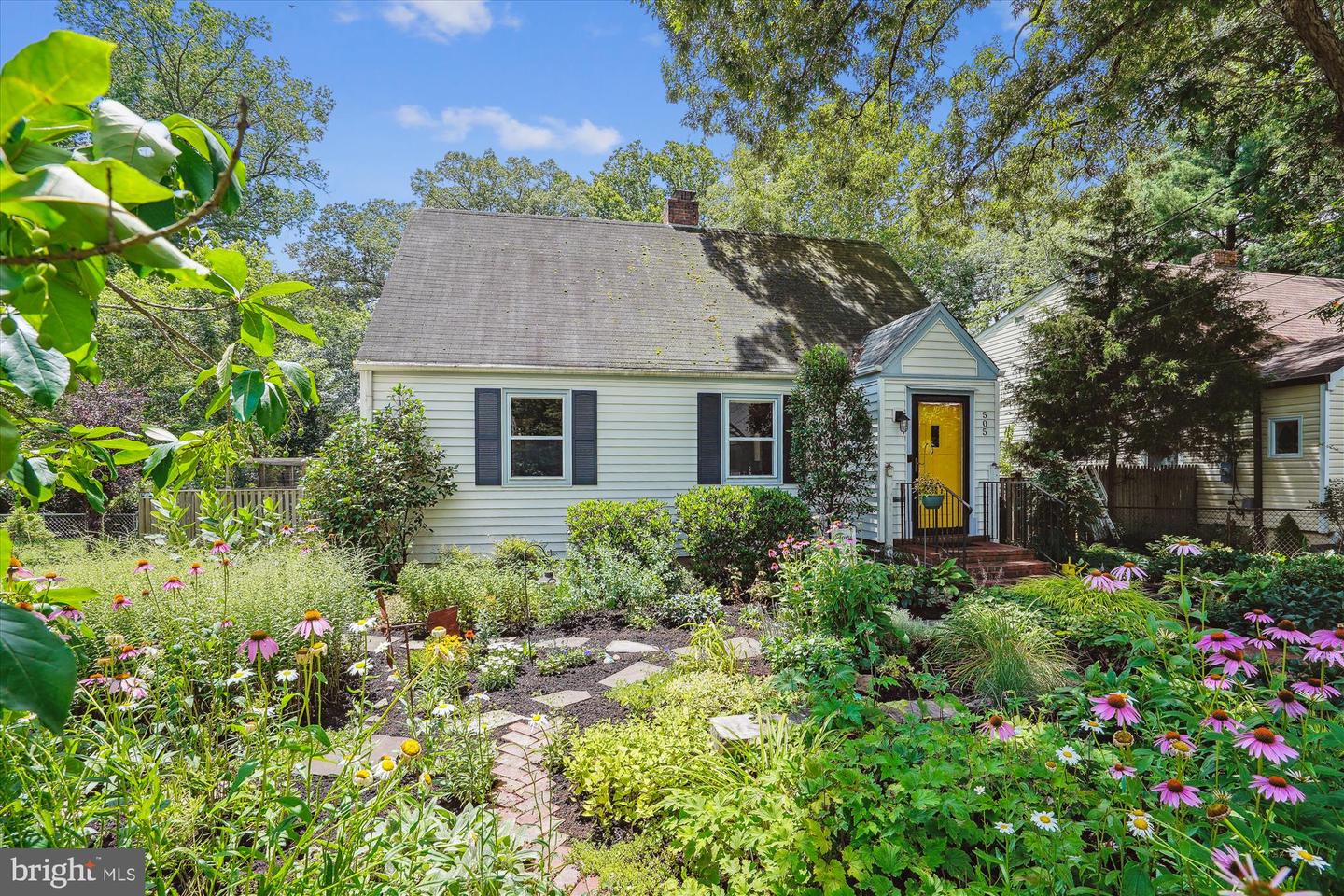 505 RANDOLPH ST, FALLS CHURCH, Virginia 22046, 4 Bedrooms Bedrooms, ,2 BathroomsBathrooms,Residential,For sale,505 RANDOLPH ST,VAFA2003116 MLS # VAFA2003116
