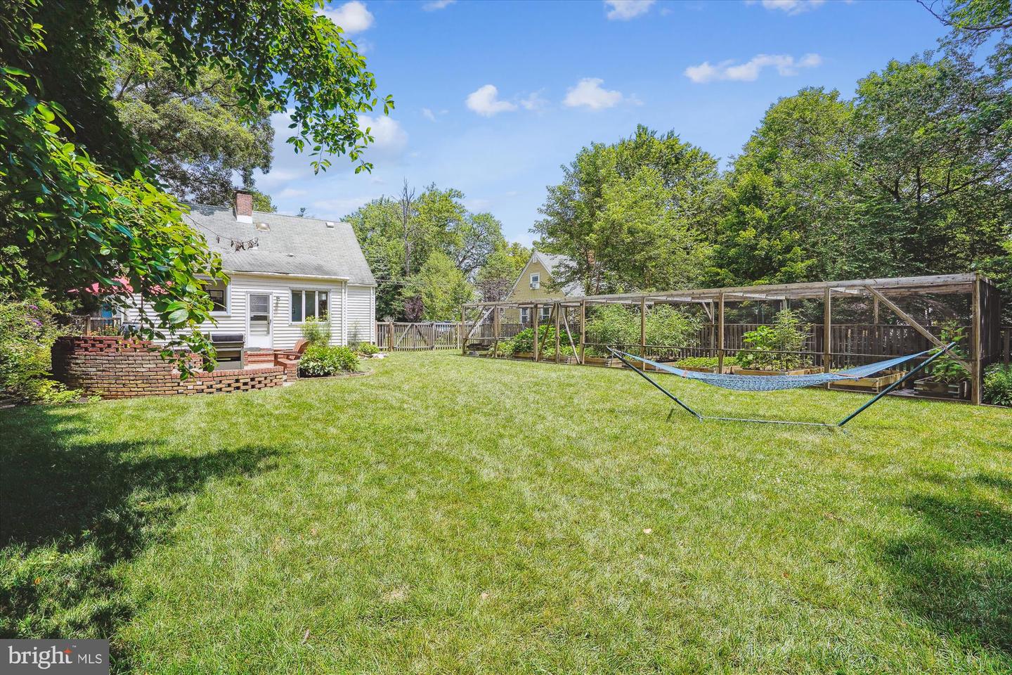 505 RANDOLPH ST, FALLS CHURCH, Virginia 22046, 4 Bedrooms Bedrooms, ,2 BathroomsBathrooms,Residential,For sale,505 RANDOLPH ST,VAFA2003116 MLS # VAFA2003116