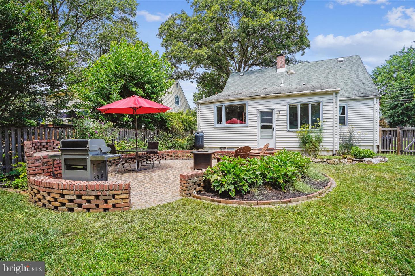 505 RANDOLPH ST, FALLS CHURCH, Virginia 22046, 4 Bedrooms Bedrooms, ,2 BathroomsBathrooms,Residential,For sale,505 RANDOLPH ST,VAFA2003116 MLS # VAFA2003116