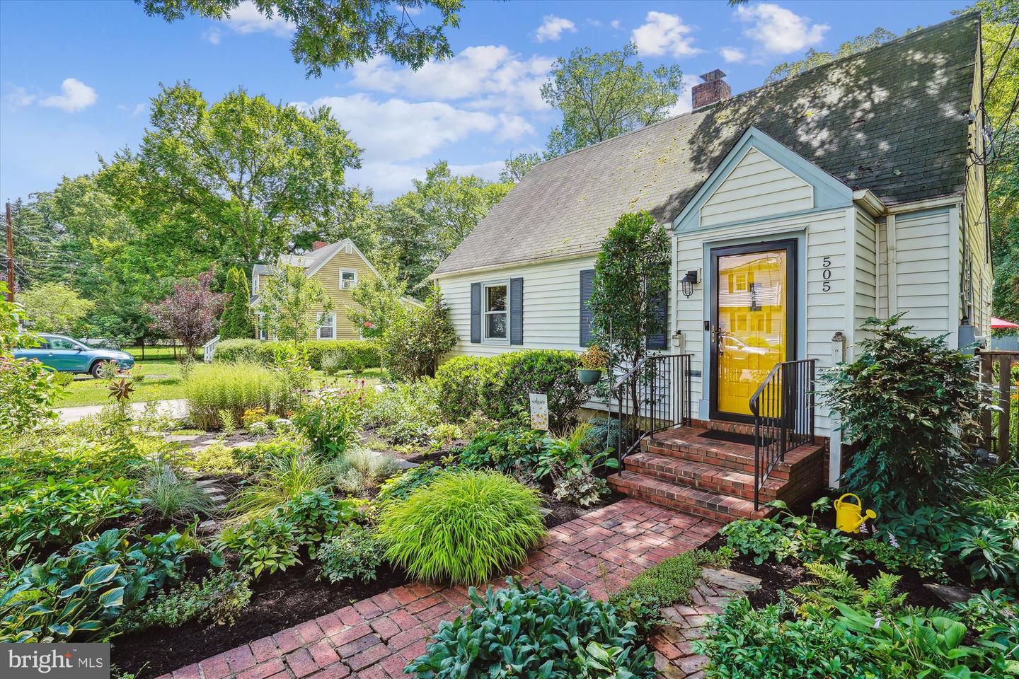 505 RANDOLPH ST, FALLS CHURCH, Virginia 22046, 4 Bedrooms Bedrooms, ,2 BathroomsBathrooms,Residential,For sale,505 RANDOLPH ST,VAFA2003116 MLS # VAFA2003116