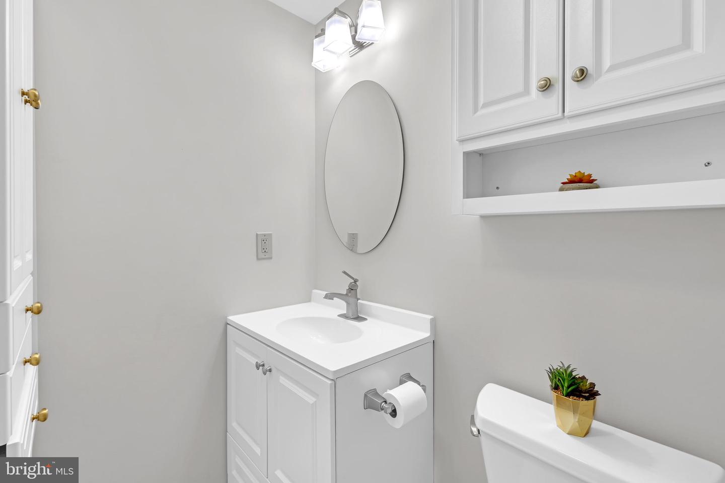 9112 SILVER POINTE WAY, FAIRFAX STATION, Virginia 22039, 5 Bedrooms Bedrooms, ,3 BathroomsBathrooms,Residential,For sale,9112 SILVER POINTE WAY,VAFX2252402 MLS # VAFX2252402