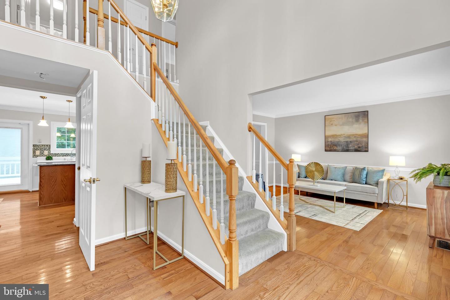 9112 SILVER POINTE WAY, FAIRFAX STATION, Virginia 22039, 5 Bedrooms Bedrooms, ,3 BathroomsBathrooms,Residential,For sale,9112 SILVER POINTE WAY,VAFX2252402 MLS # VAFX2252402
