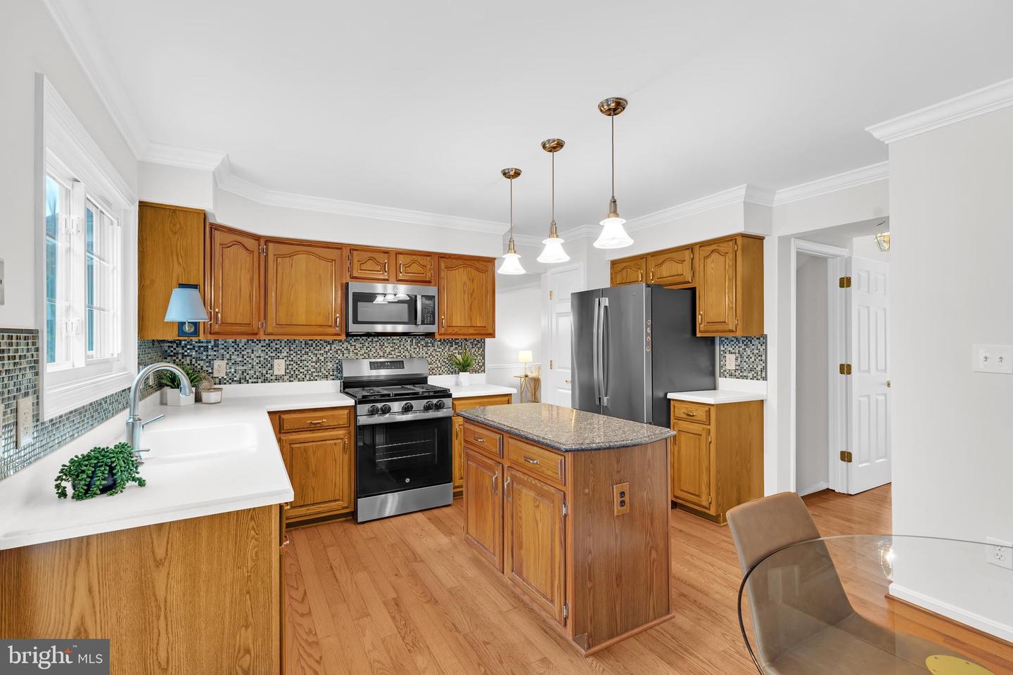 9112 SILVER POINTE WAY, FAIRFAX STATION, Virginia 22039, 5 Bedrooms Bedrooms, ,3 BathroomsBathrooms,Residential,For sale,9112 SILVER POINTE WAY,VAFX2252402 MLS # VAFX2252402