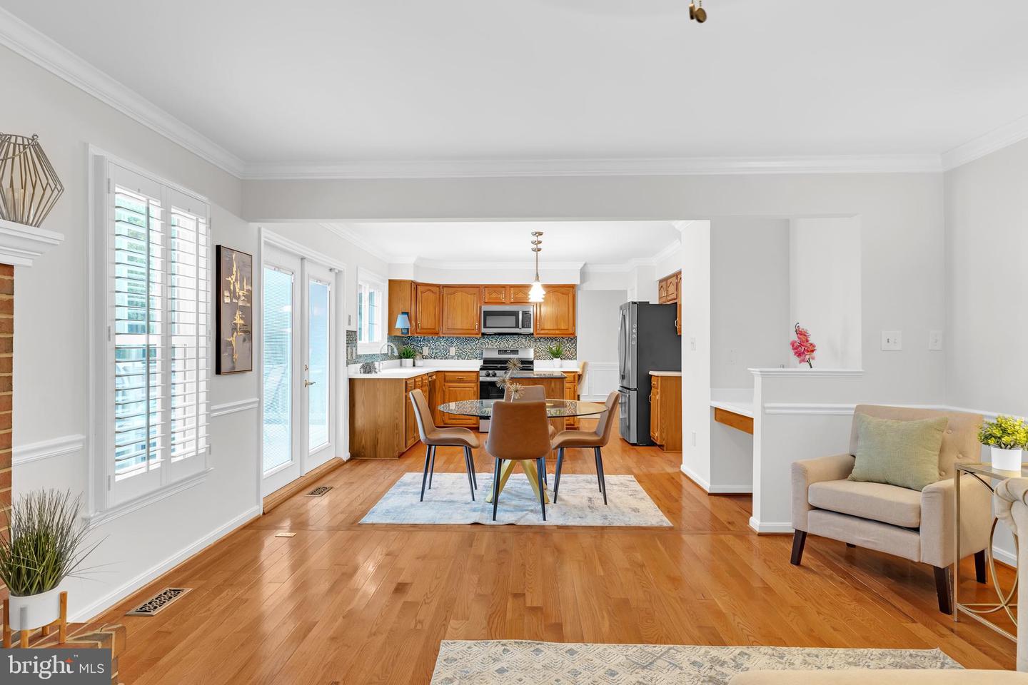 9112 SILVER POINTE WAY, FAIRFAX STATION, Virginia 22039, 5 Bedrooms Bedrooms, ,3 BathroomsBathrooms,Residential,For sale,9112 SILVER POINTE WAY,VAFX2252402 MLS # VAFX2252402
