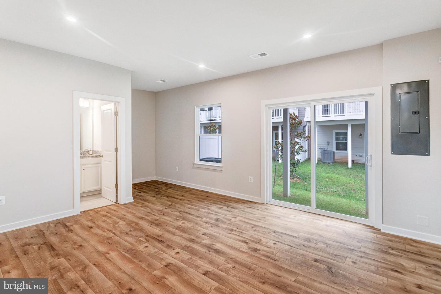 1746 BLUE SPRUCE ST, DUMFRIES, Virginia 22026, 3 Bedrooms Bedrooms, ,3 BathroomsBathrooms,Residential,For sale,1746 BLUE SPRUCE ST,VAPW2098322 MLS # VAPW2098322
