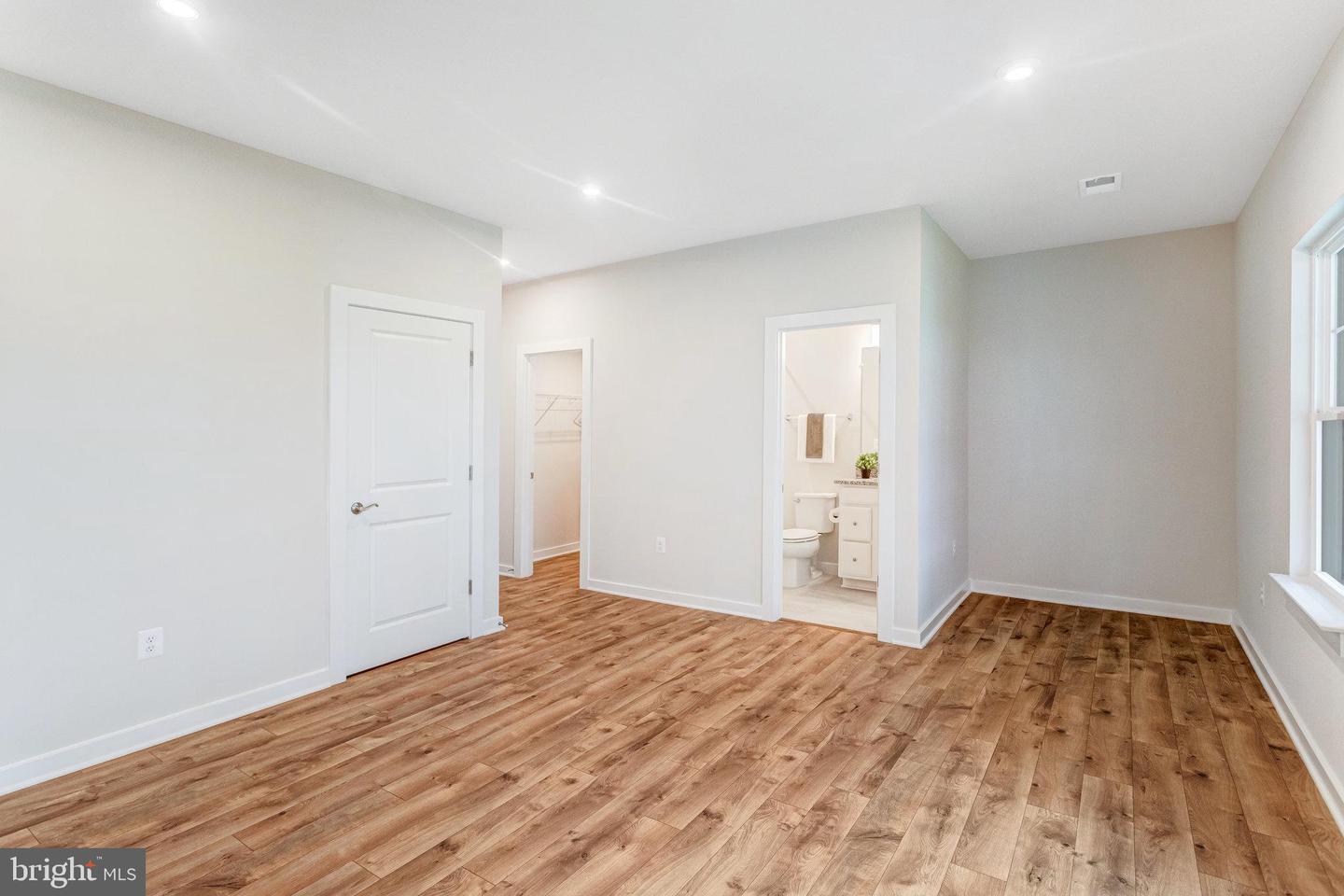 1746 BLUE SPRUCE ST, DUMFRIES, Virginia 22026, 3 Bedrooms Bedrooms, ,3 BathroomsBathrooms,Residential,For sale,1746 BLUE SPRUCE ST,VAPW2098322 MLS # VAPW2098322