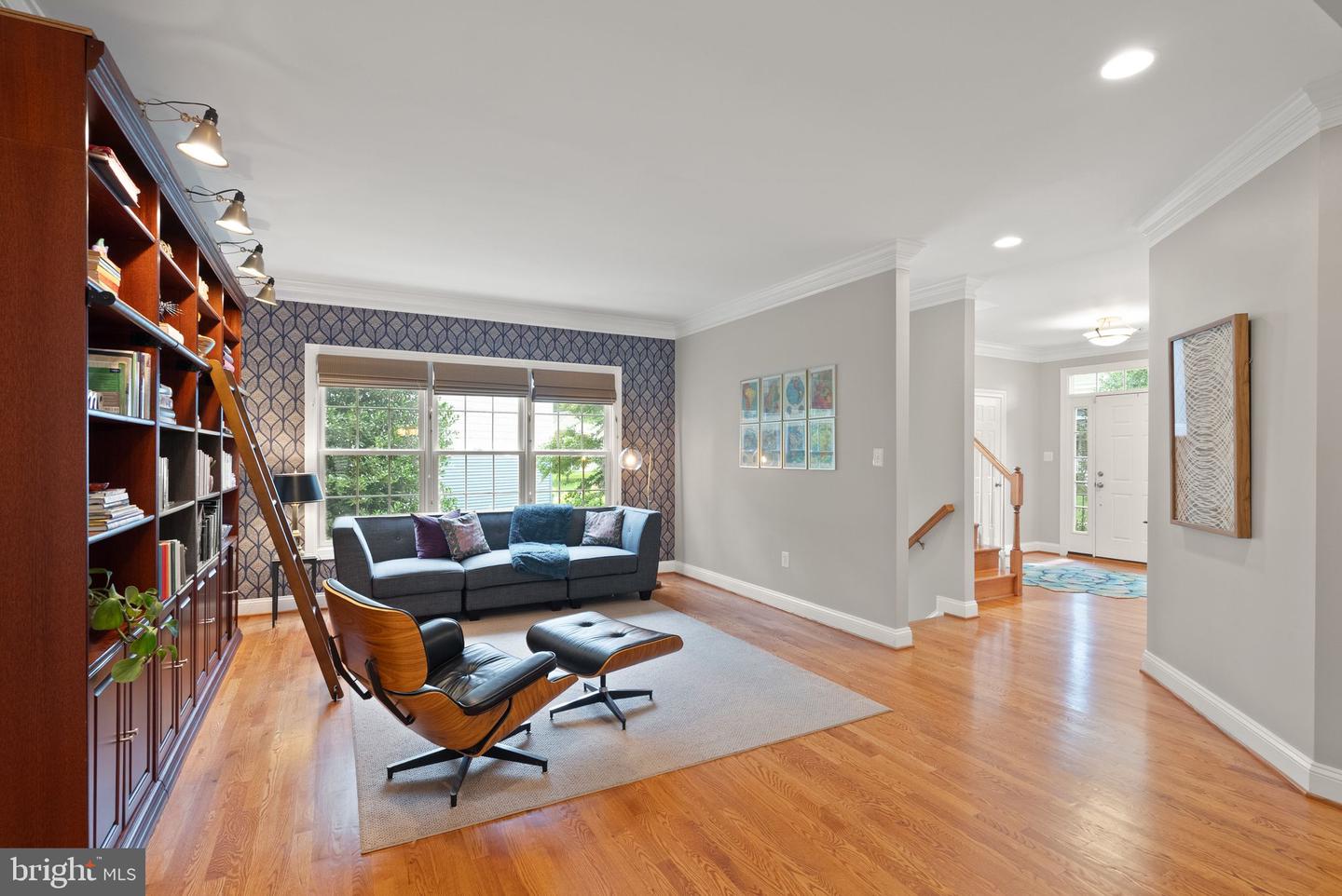 2204 BOXWOOD DR, FALLS CHURCH, Virginia 22043, 6 Bedrooms Bedrooms, ,4 BathroomsBathrooms,Residential,For sale,2204 BOXWOOD DR,VAFX2252734 MLS # VAFX2252734