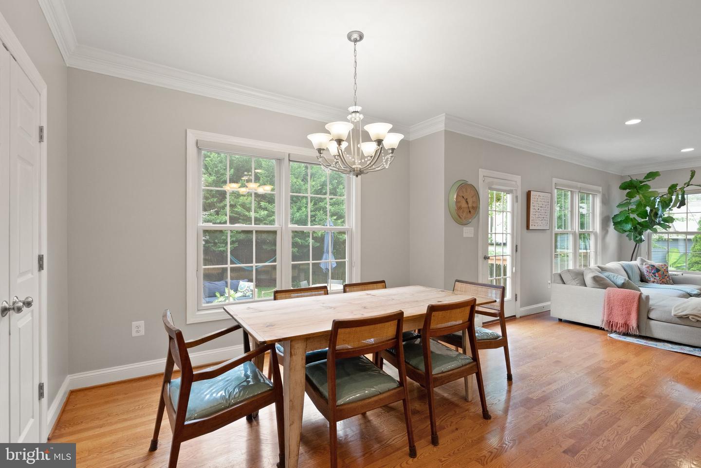 2204 BOXWOOD DR, FALLS CHURCH, Virginia 22043, 6 Bedrooms Bedrooms, ,4 BathroomsBathrooms,Residential,For sale,2204 BOXWOOD DR,VAFX2252734 MLS # VAFX2252734