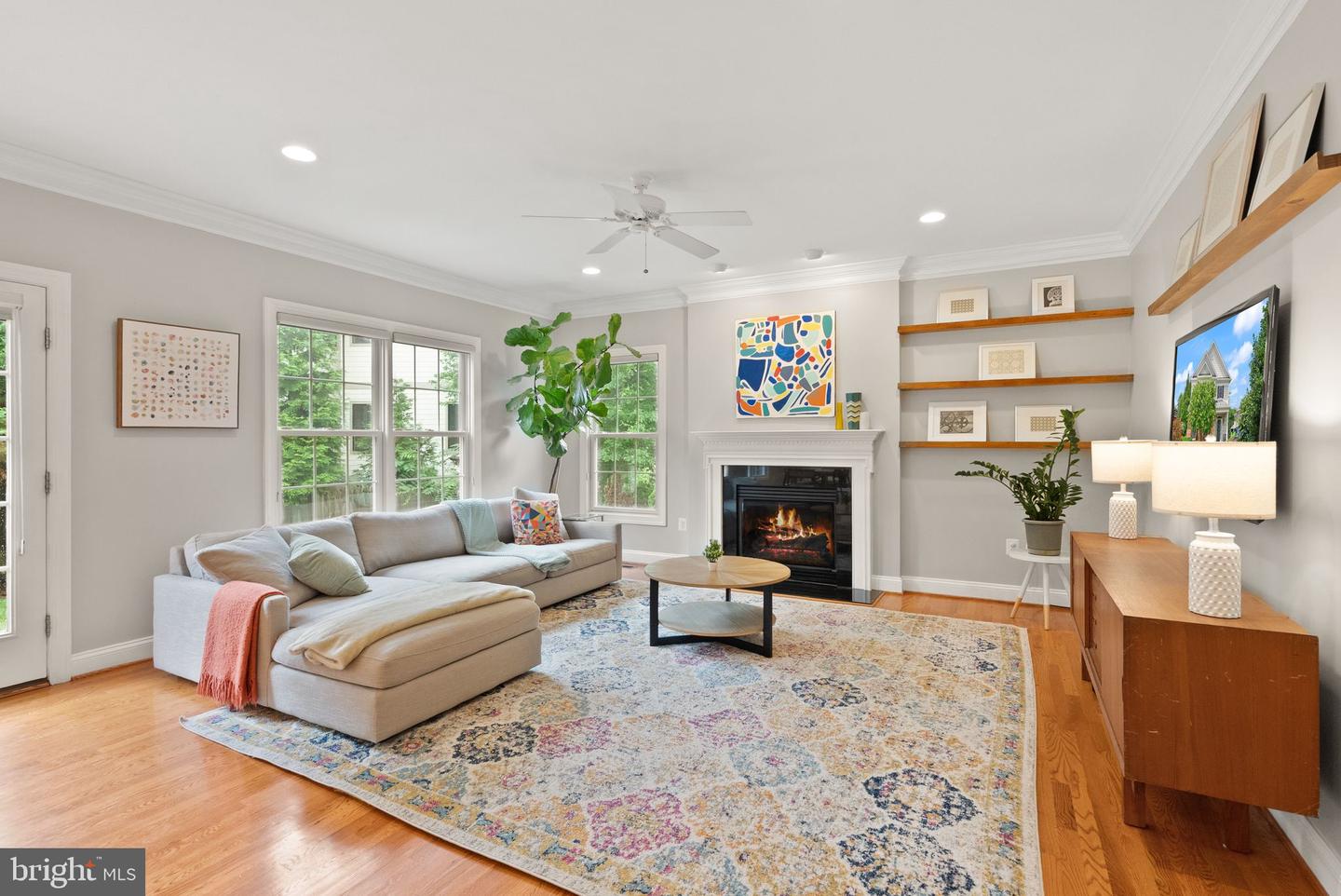 2204 BOXWOOD DR, FALLS CHURCH, Virginia 22043, 6 Bedrooms Bedrooms, ,4 BathroomsBathrooms,Residential,For sale,2204 BOXWOOD DR,VAFX2252734 MLS # VAFX2252734