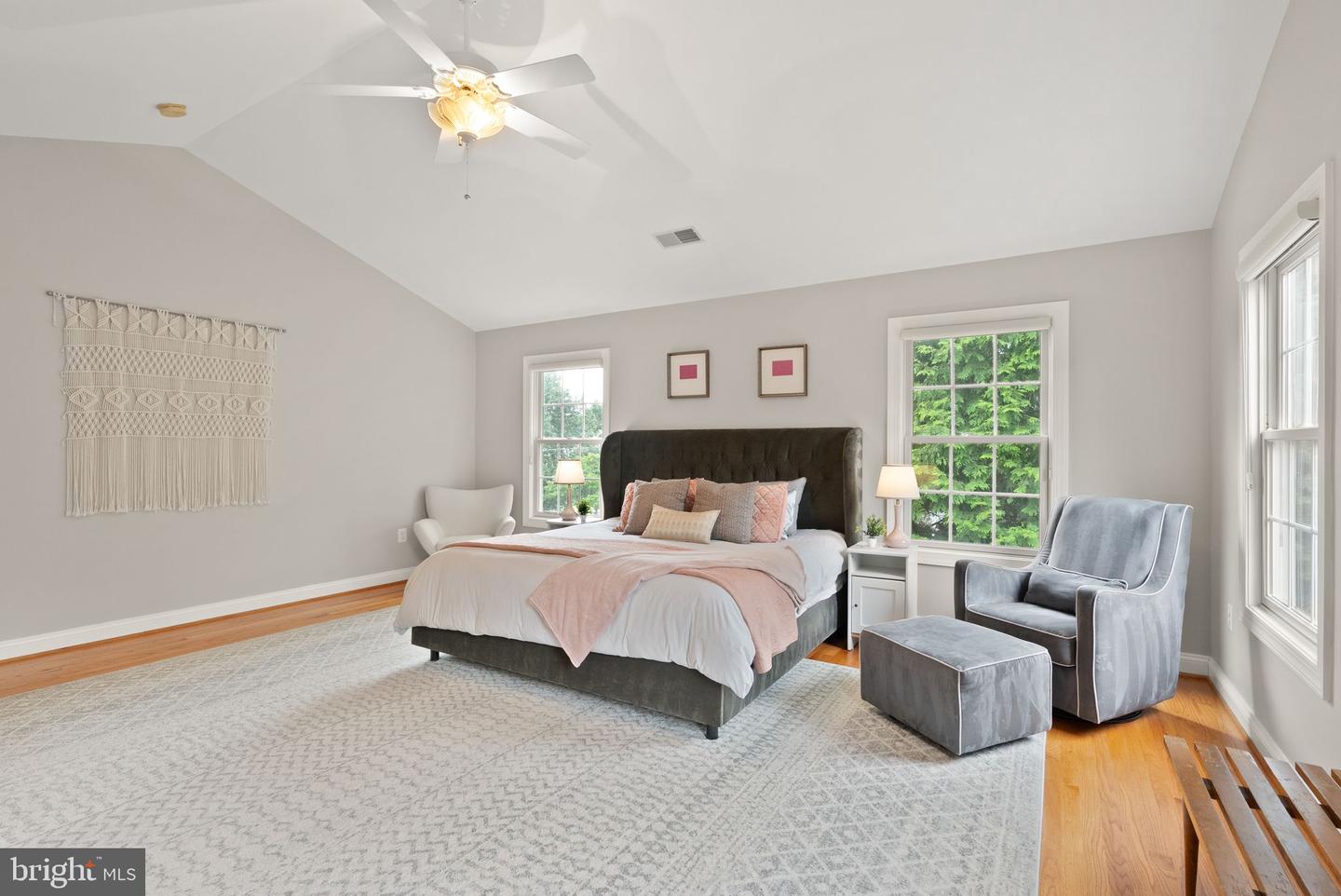 2204 BOXWOOD DR, FALLS CHURCH, Virginia 22043, 6 Bedrooms Bedrooms, ,4 BathroomsBathrooms,Residential,For sale,2204 BOXWOOD DR,VAFX2252734 MLS # VAFX2252734