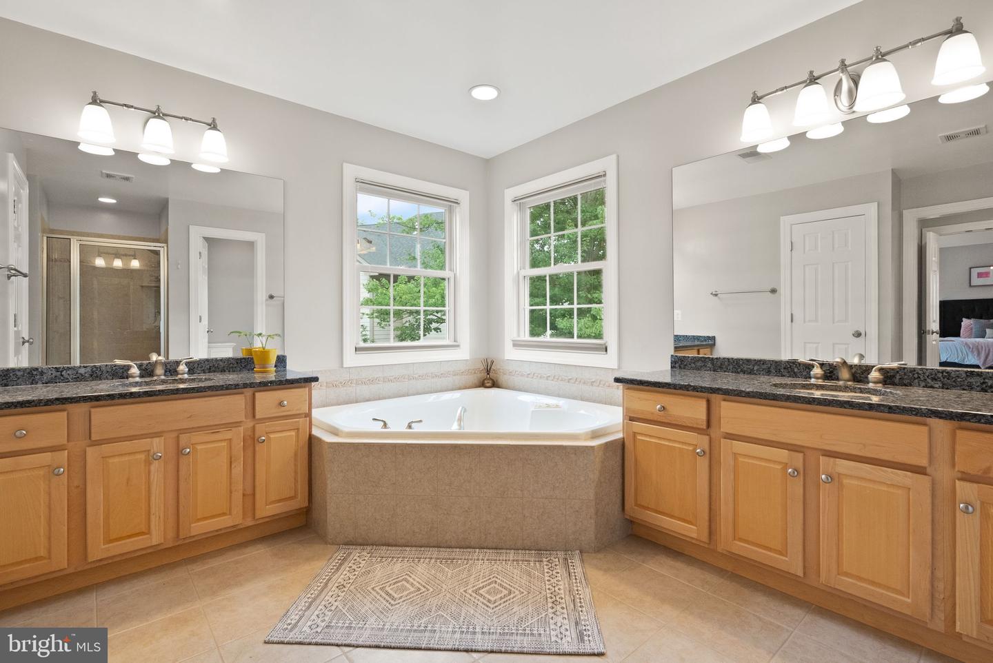 2204 BOXWOOD DR, FALLS CHURCH, Virginia 22043, 6 Bedrooms Bedrooms, ,4 BathroomsBathrooms,Residential,For sale,2204 BOXWOOD DR,VAFX2252734 MLS # VAFX2252734