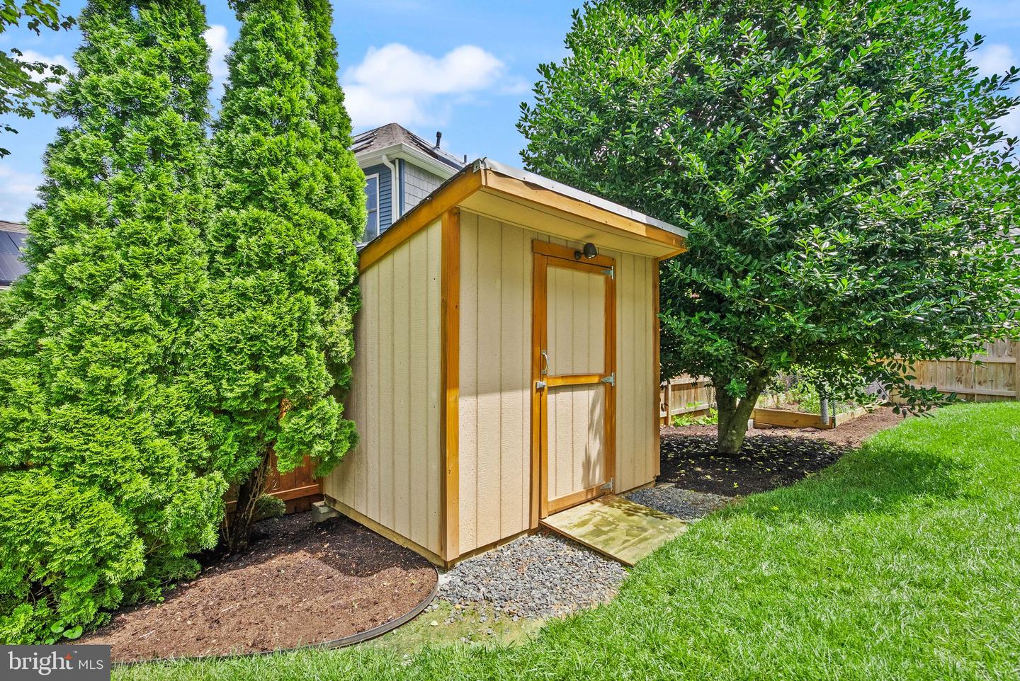2204 BOXWOOD DR, FALLS CHURCH, Virginia 22043, 6 Bedrooms Bedrooms, ,4 BathroomsBathrooms,Residential,For sale,2204 BOXWOOD DR,VAFX2252734 MLS # VAFX2252734