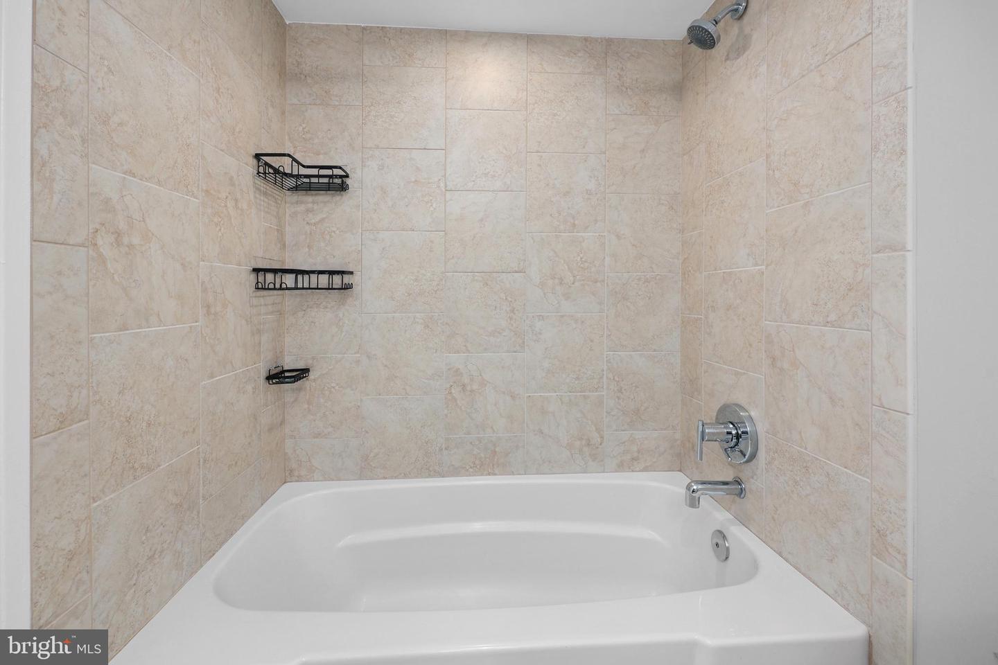 309 YOAKUM PKWY #306, ALEXANDRIA, Virginia 22304, 2 Bedrooms Bedrooms, ,2 BathroomsBathrooms,Residential,For sale,309 YOAKUM PKWY #306,VAAX2047090 MLS # VAAX2047090