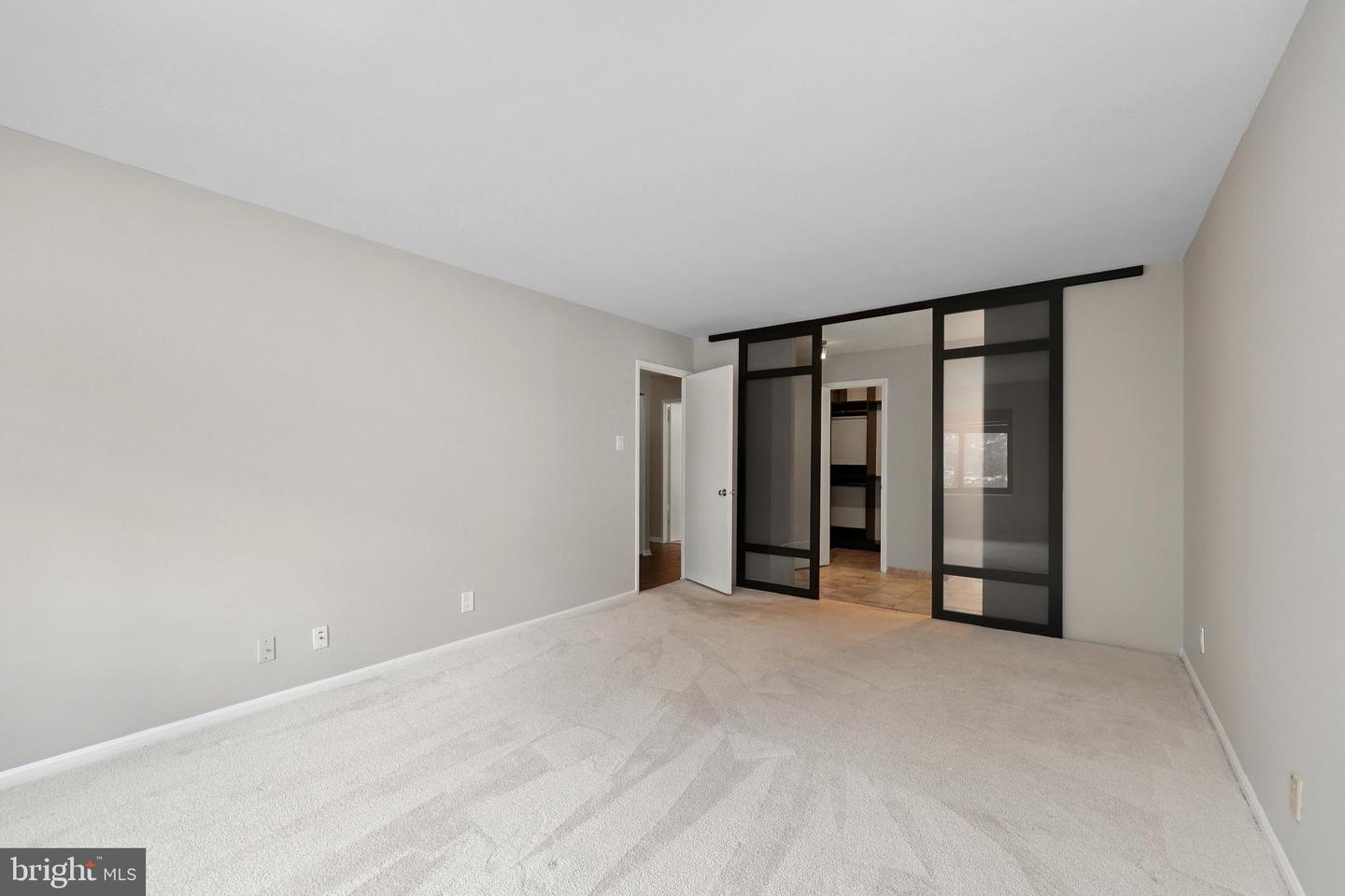 309 YOAKUM PKWY #306, ALEXANDRIA, Virginia 22304, 2 Bedrooms Bedrooms, ,2 BathroomsBathrooms,Residential,For sale,309 YOAKUM PKWY #306,VAAX2047090 MLS # VAAX2047090