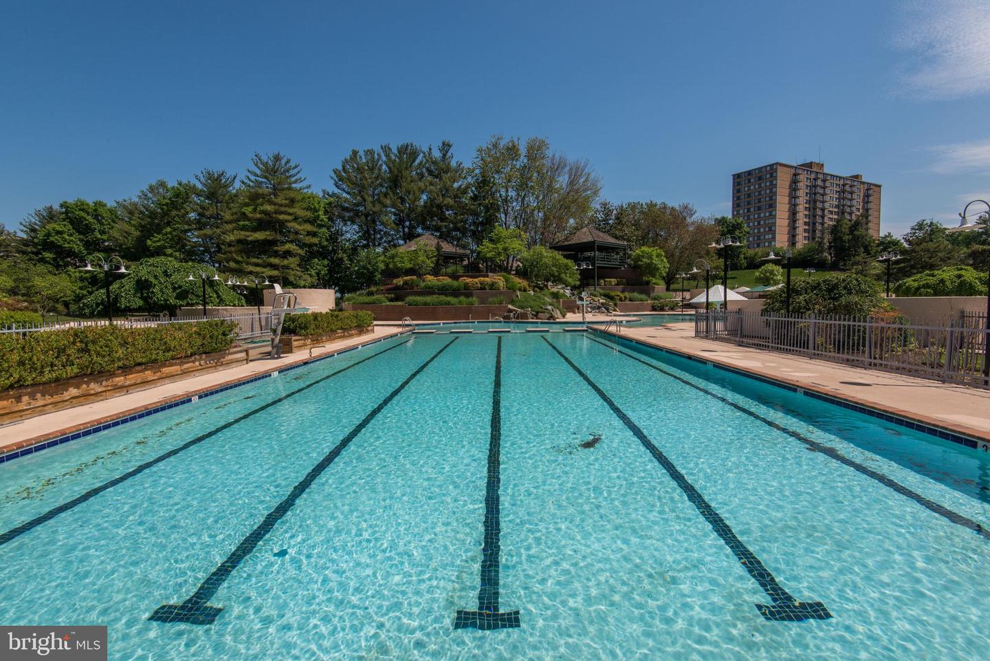 309 YOAKUM PKWY #306, ALEXANDRIA, Virginia 22304, 2 Bedrooms Bedrooms, ,2 BathroomsBathrooms,Residential,For sale,309 YOAKUM PKWY #306,VAAX2047090 MLS # VAAX2047090