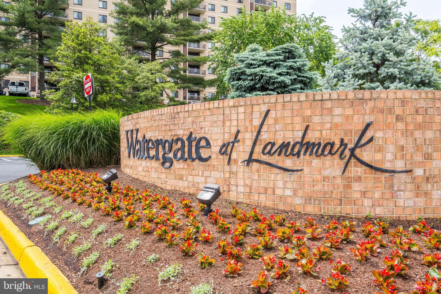 309 YOAKUM PKWY #306, ALEXANDRIA, Virginia 22304, 2 Bedrooms Bedrooms, ,2 BathroomsBathrooms,Residential,For sale,309 YOAKUM PKWY #306,VAAX2047090 MLS # VAAX2047090
