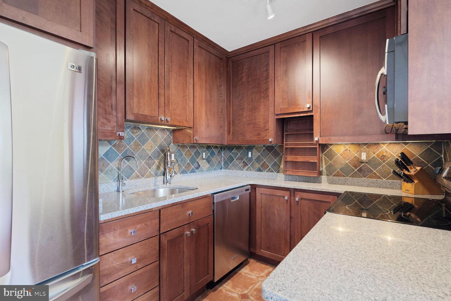 2501 CALVERT ST NW #701, WASHINGTON, District Of Columbia 20008, 2 Bedrooms Bedrooms, ,2 BathroomsBathrooms,Residential,For sale,2501 CALVERT ST NW #701,DCDC2208706 MLS # DCDC2208706