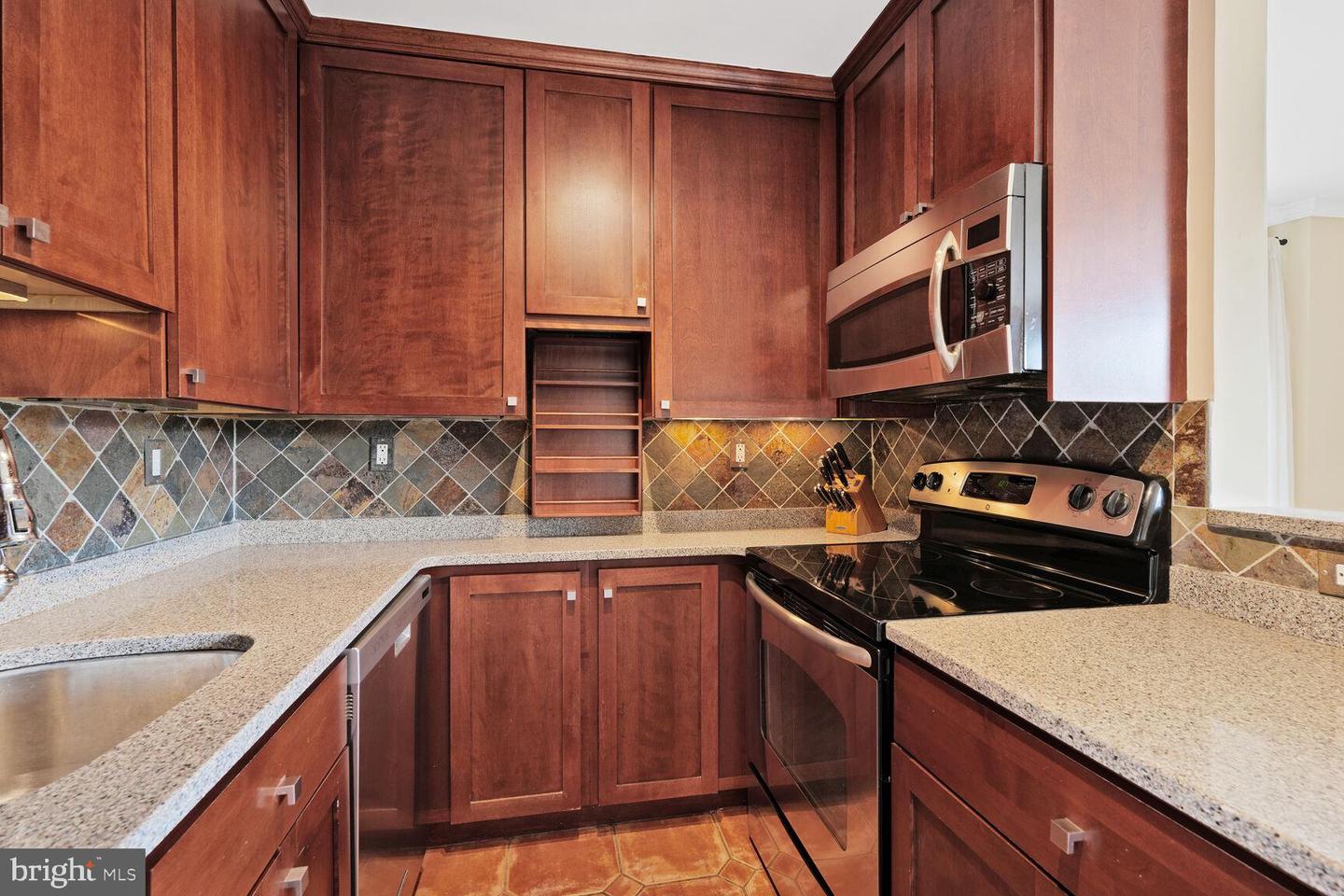 2501 CALVERT ST NW #701, WASHINGTON, District Of Columbia 20008, 2 Bedrooms Bedrooms, ,2 BathroomsBathrooms,Residential,For sale,2501 CALVERT ST NW #701,DCDC2208706 MLS # DCDC2208706