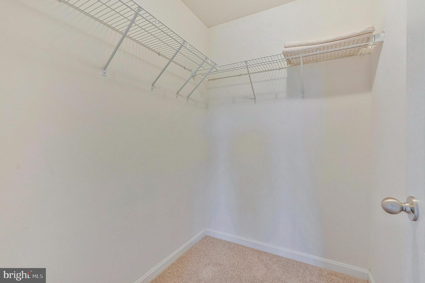 43084 LITTLE ANGEL CT, LEESBURG, Virginia 20176, 5 Bedrooms Bedrooms, ,3 BathroomsBathrooms,Residential,For sale,43084 LITTLE ANGEL CT,VALO2101070 MLS # VALO2101070