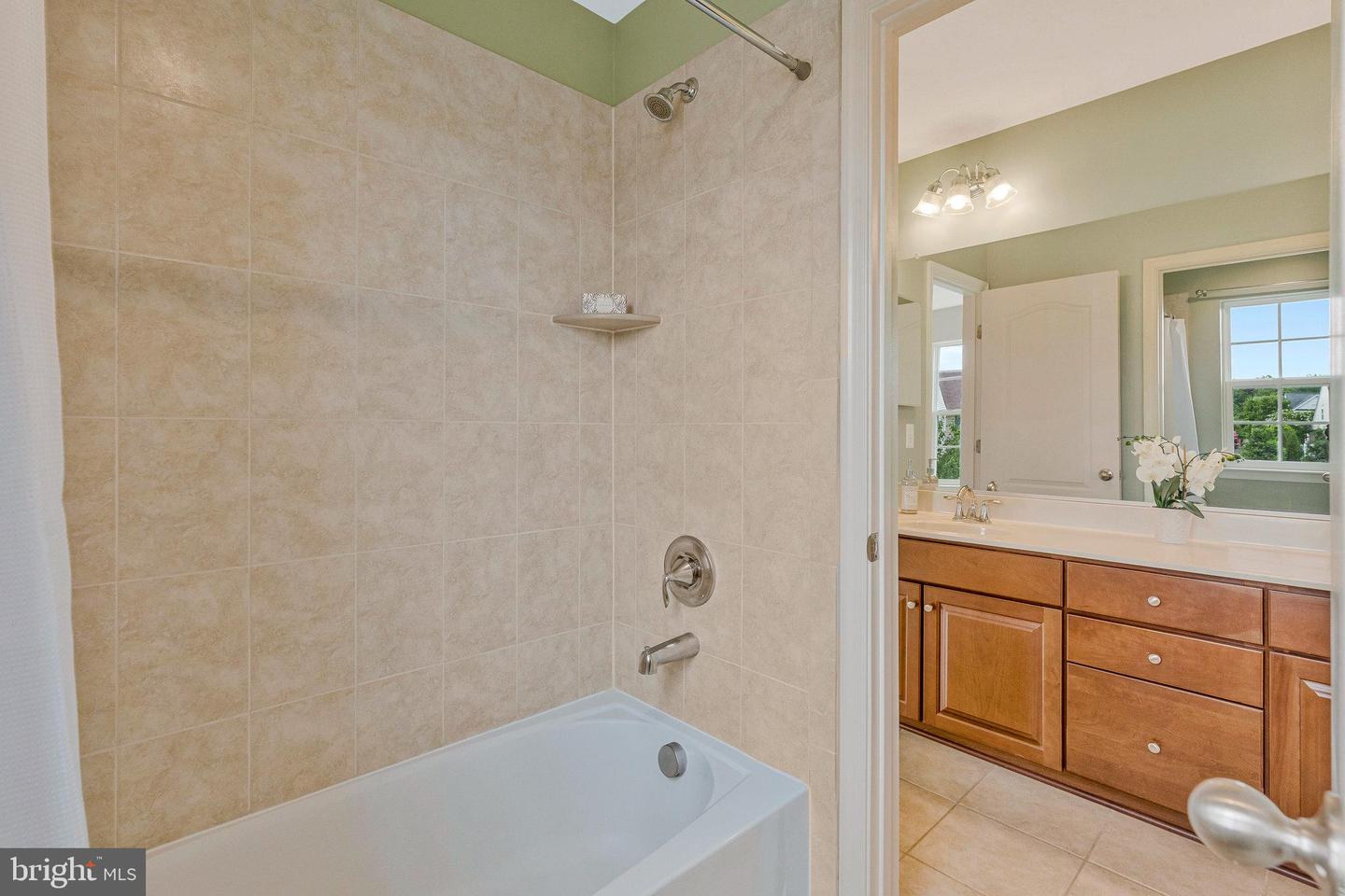 43084 LITTLE ANGEL CT, LEESBURG, Virginia 20176, 5 Bedrooms Bedrooms, ,3 BathroomsBathrooms,Residential,For sale,43084 LITTLE ANGEL CT,VALO2101070 MLS # VALO2101070