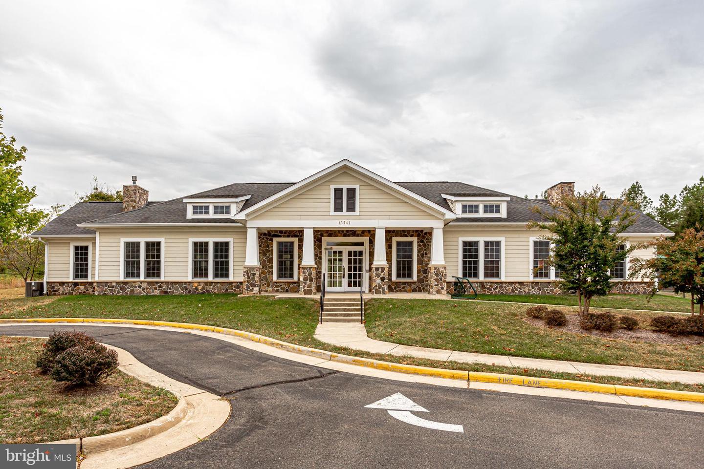 43084 LITTLE ANGEL CT, LEESBURG, Virginia 20176, 5 Bedrooms Bedrooms, ,3 BathroomsBathrooms,Residential,For sale,43084 LITTLE ANGEL CT,VALO2101070 MLS # VALO2101070