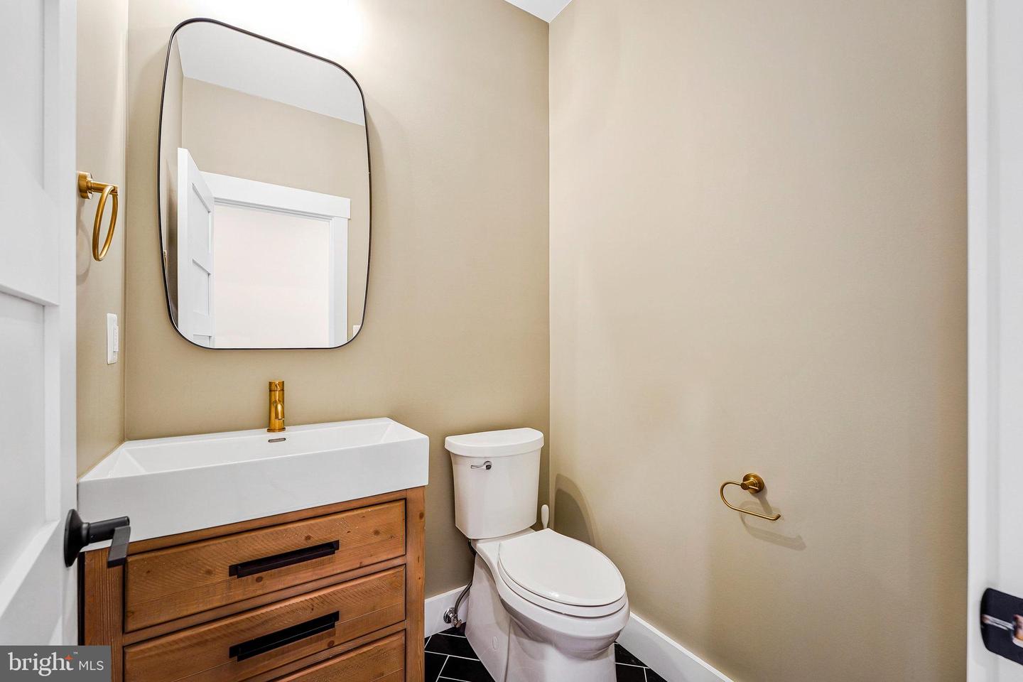 3011 WINDSWEPT LN, MARSHALL, Virginia 20115, 3 Bedrooms Bedrooms, ,2 BathroomsBathrooms,Residential,For sale,3011 WINDSWEPT LN,VAFQ2017290 MLS # VAFQ2017290