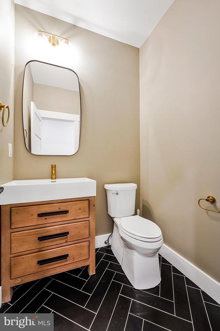 3011 WINDSWEPT LN, MARSHALL, Virginia 20115, 3 Bedrooms Bedrooms, ,2 BathroomsBathrooms,Residential,For sale,3011 WINDSWEPT LN,VAFQ2017290 MLS # VAFQ2017290