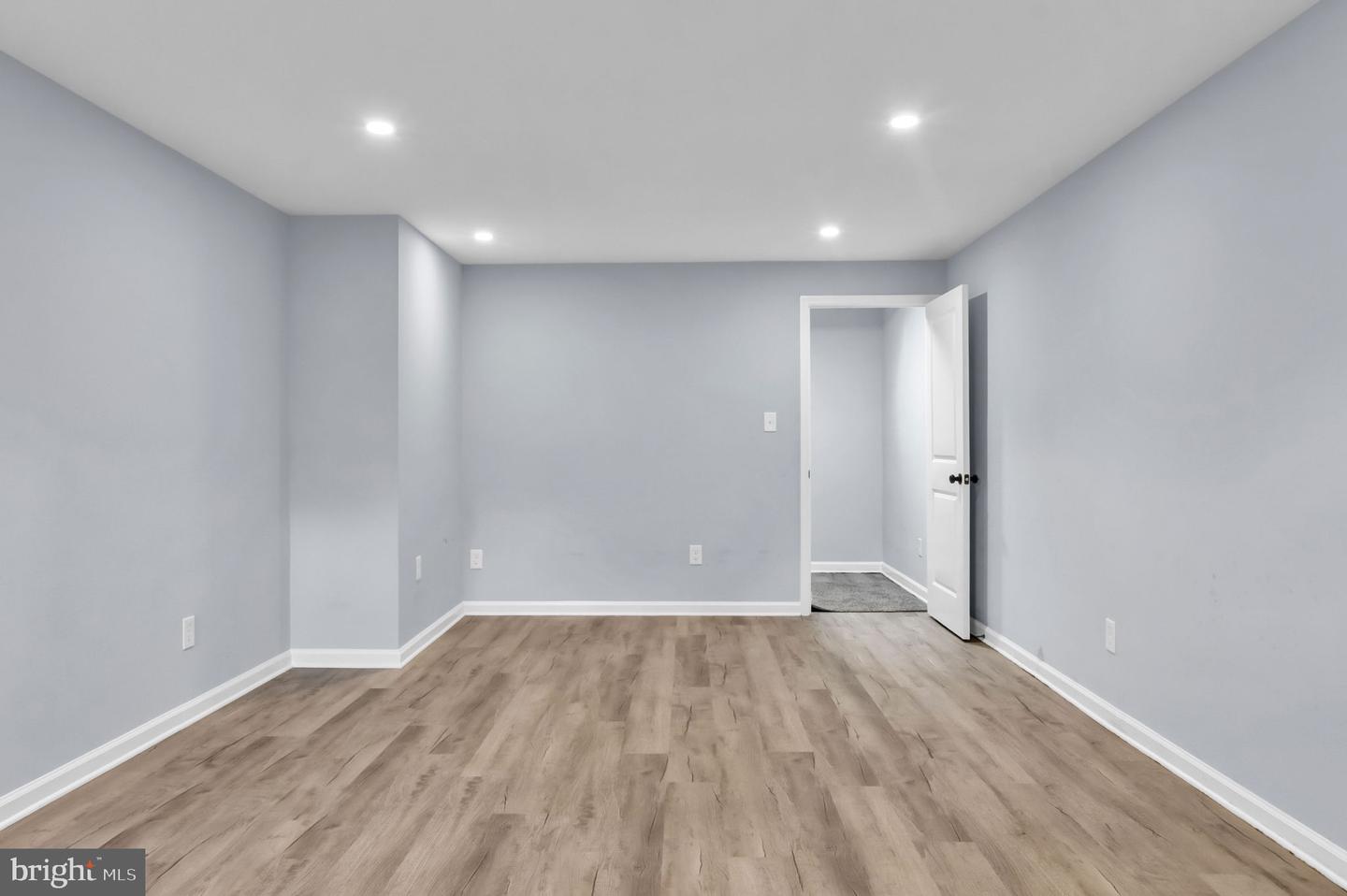 7401 LOUGHBORO LN, SPRINGFIELD, Virginia 22150, 5 Bedrooms Bedrooms, ,3 BathroomsBathrooms,Residential,For sale,7401 LOUGHBORO LN,VAFX2253142 MLS # VAFX2253142