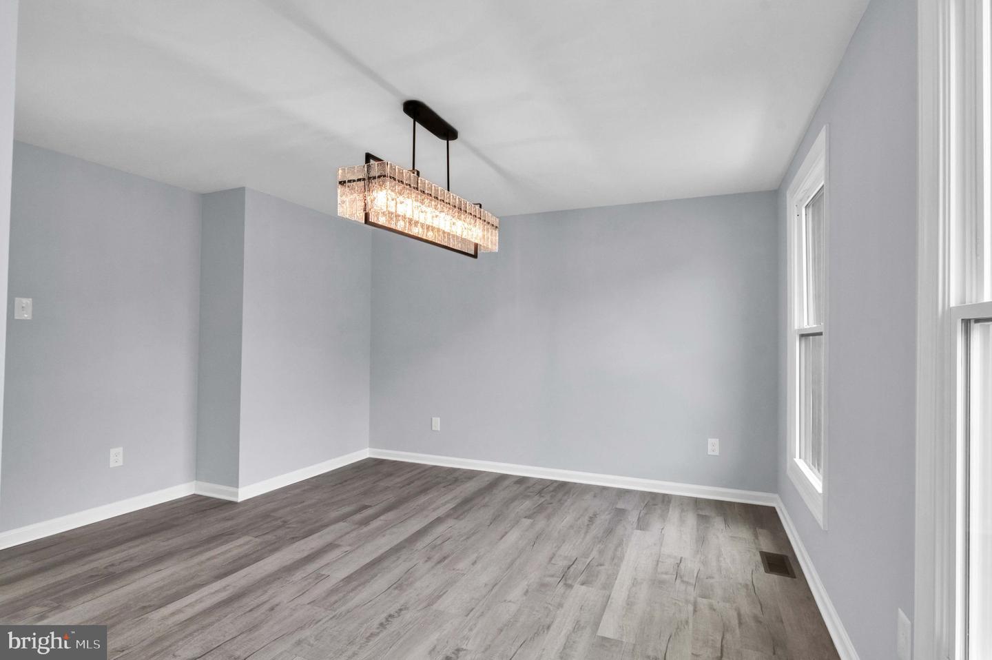 7401 LOUGHBORO LN, SPRINGFIELD, Virginia 22150, 5 Bedrooms Bedrooms, ,3 BathroomsBathrooms,Residential,For sale,7401 LOUGHBORO LN,VAFX2253142 MLS # VAFX2253142