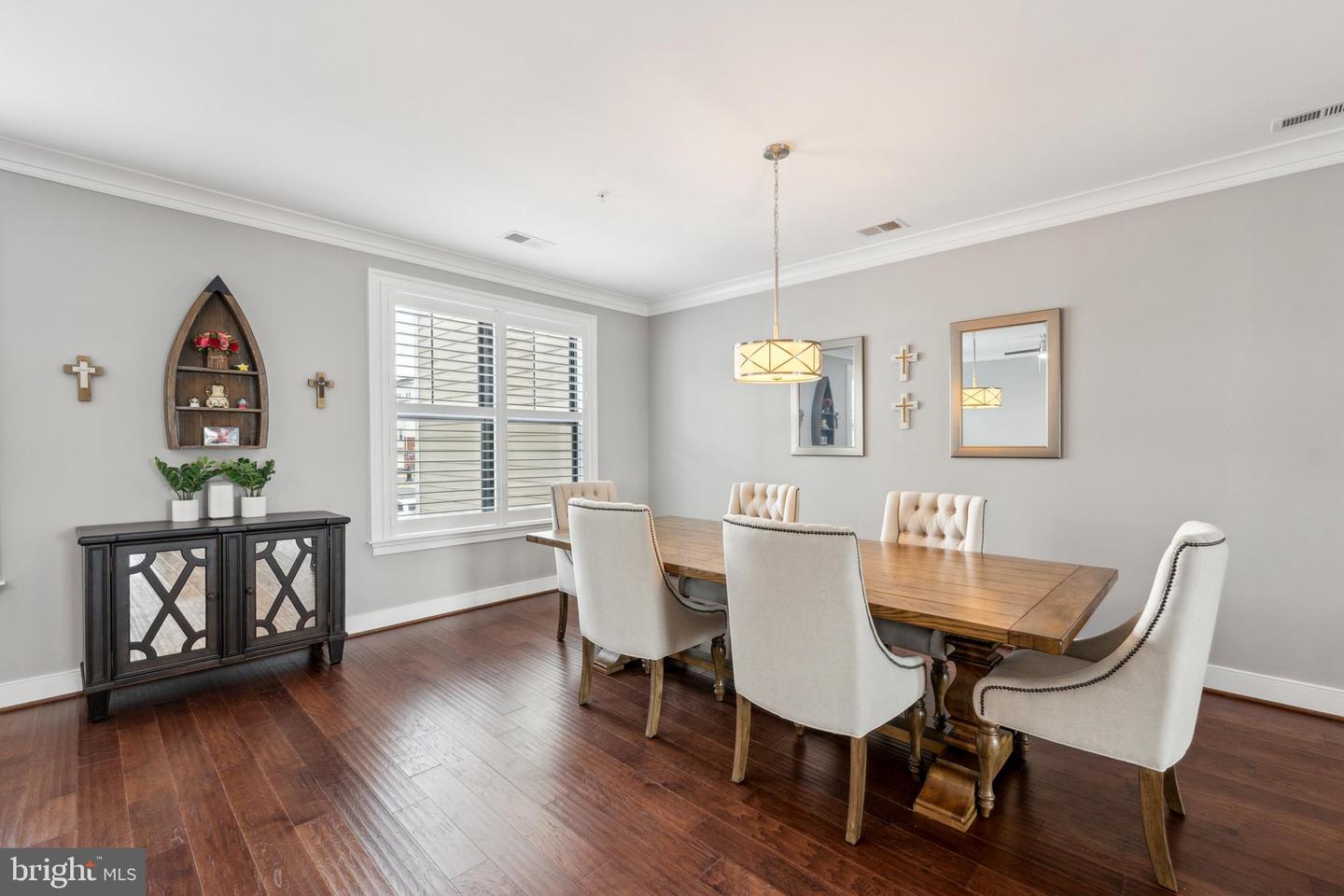43539 MICHIGAN SQ, LEESBURG, Virginia 20176, 3 Bedrooms Bedrooms, ,2 BathroomsBathrooms,Residential,For sale,43539 MICHIGAN SQ,VALO2101088 MLS # VALO2101088