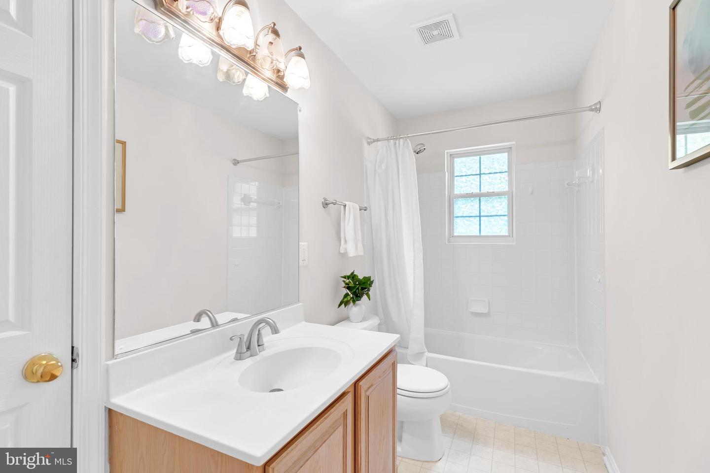 14 MYRTLE RD, FREDERICKSBURG, Virginia 22405, 4 Bedrooms Bedrooms, ,3 BathroomsBathrooms,Residential,For sale,14 MYRTLE RD,VAST2040616 MLS # VAST2040616