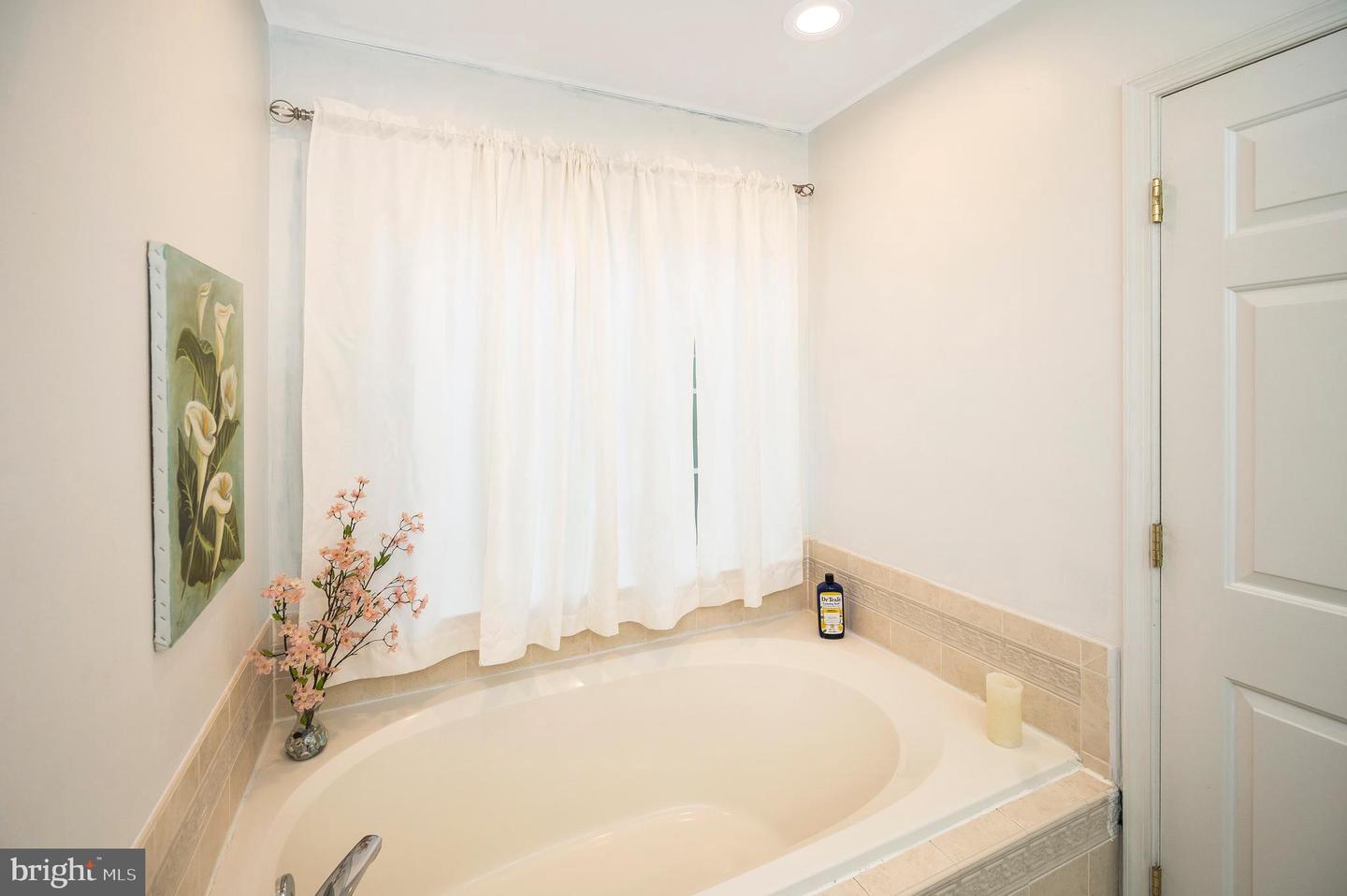 403 WESTOVER PKWY, LOCUST GROVE, Virginia 22508, 3 Bedrooms Bedrooms, 12 Rooms Rooms,2 BathroomsBathrooms,Residential,For sale,403 WESTOVER PKWY,VAOR2010146 MLS # VAOR2010146
