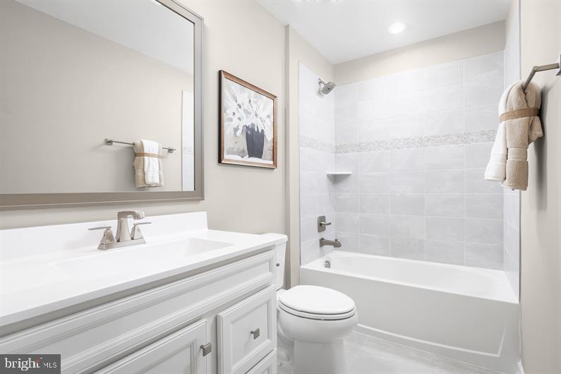 1010-1007C SWEETHEART DR #IMMEDIATE DELV, FREDERICKSBURG, Virginia 22406, 4 Bedrooms Bedrooms, ,3 BathroomsBathrooms,Residential,For sale,1010-1007C SWEETHEART DR #IMMEDIATE DELV,VAST2040660 MLS # VAST2040660