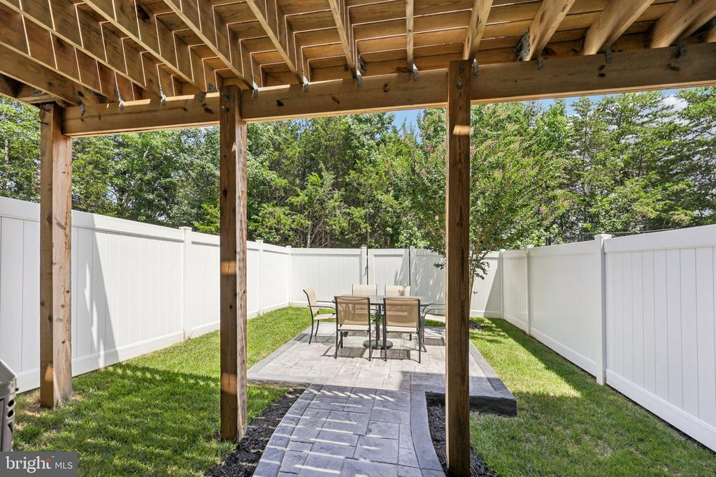 12131 BOWLING FARM CT, FREDERICKSBURG, Virginia 22407, 3 Bedrooms Bedrooms, ,2 BathroomsBathrooms,Residential,12131 BOWLING FARM CT,VASP2034686 MLS # VASP2034686
