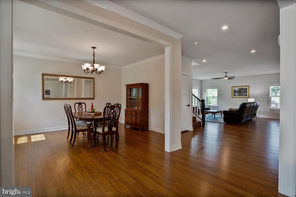 7483 LAKE WILLOW CT, WARRENTON, Virginia, 8 Bedrooms Bedrooms, ,6 BathroomsBathrooms,Residential,7483 LAKE WILLOW CT,VAFQ2017464 MLS # VAFQ2017464