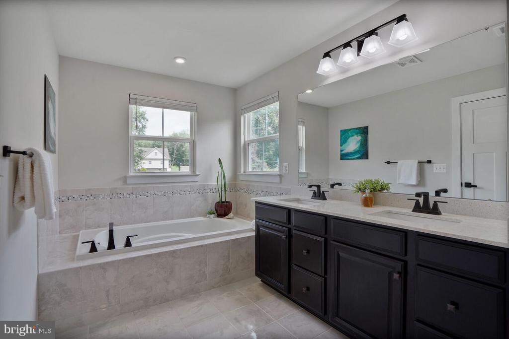 7483 LAKE WILLOW CT, WARRENTON, Virginia, 8 Bedrooms Bedrooms, ,6 BathroomsBathrooms,Residential,7483 LAKE WILLOW CT,VAFQ2017464 MLS # VAFQ2017464