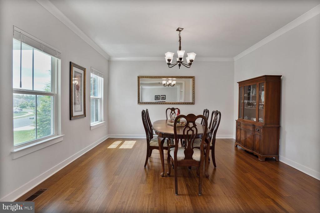 7483 LAKE WILLOW CT, WARRENTON, Virginia, 8 Bedrooms Bedrooms, ,6 BathroomsBathrooms,Residential,7483 LAKE WILLOW CT,VAFQ2017464 MLS # VAFQ2017464