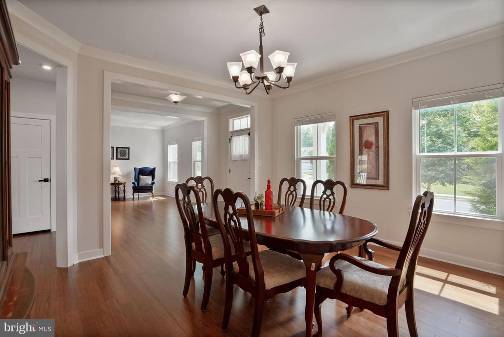 7483 LAKE WILLOW CT, WARRENTON, Virginia, 8 Bedrooms Bedrooms, ,6 BathroomsBathrooms,Residential,7483 LAKE WILLOW CT,VAFQ2017464 MLS # VAFQ2017464