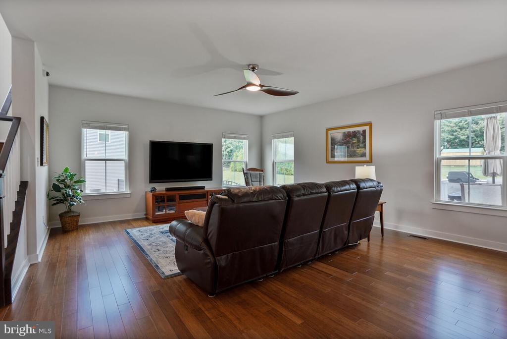 7483 LAKE WILLOW CT, WARRENTON, Virginia, 8 Bedrooms Bedrooms, ,6 BathroomsBathrooms,Residential,7483 LAKE WILLOW CT,VAFQ2017464 MLS # VAFQ2017464