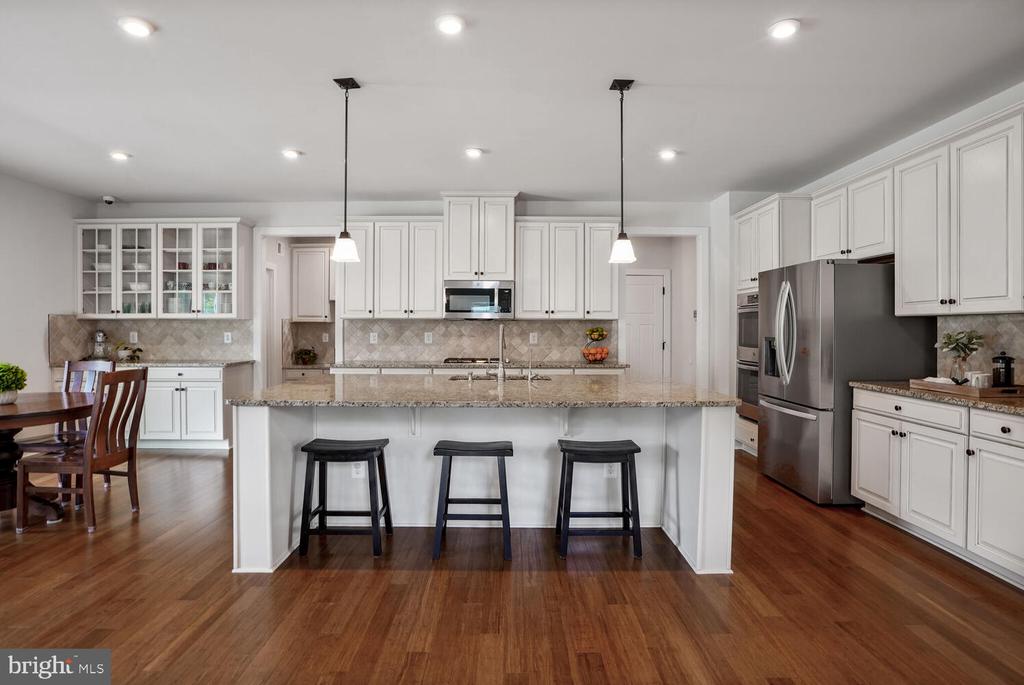 7483 LAKE WILLOW CT, WARRENTON, Virginia, 8 Bedrooms Bedrooms, ,6 BathroomsBathrooms,Residential,7483 LAKE WILLOW CT,VAFQ2017464 MLS # VAFQ2017464