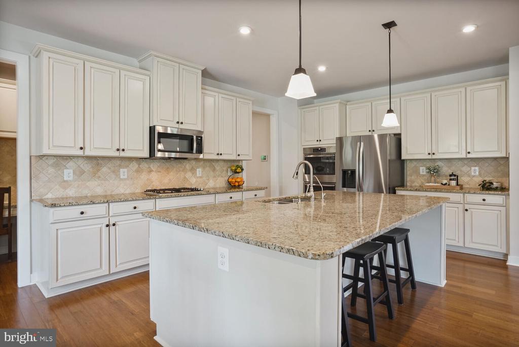 7483 LAKE WILLOW CT, WARRENTON, Virginia, 8 Bedrooms Bedrooms, ,6 BathroomsBathrooms,Residential,7483 LAKE WILLOW CT,VAFQ2017464 MLS # VAFQ2017464